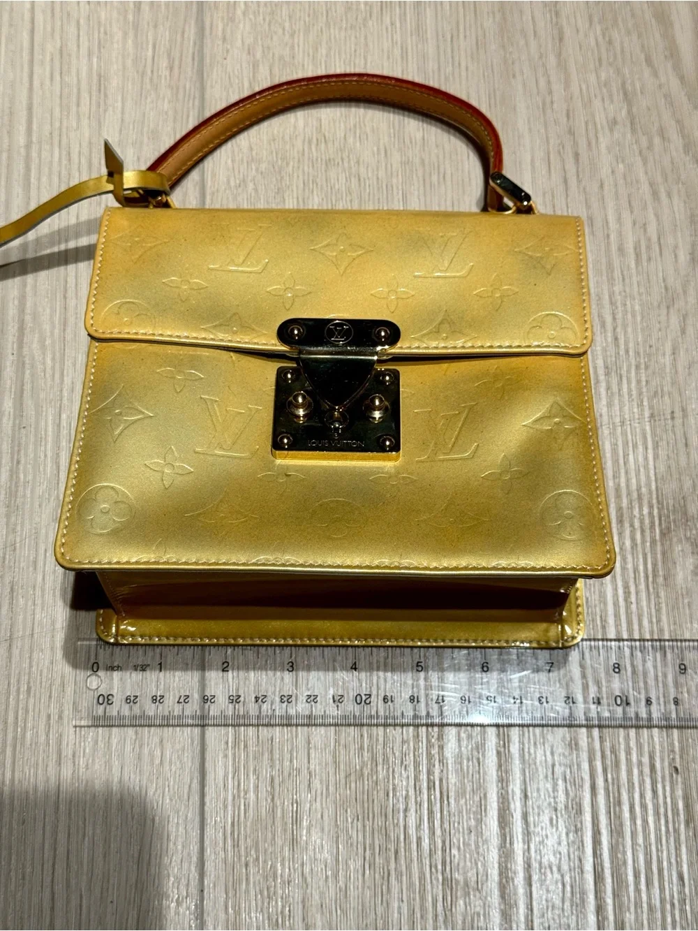 Louis Vuitton callouts peeling